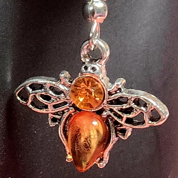 COPY - Silver and Amber Bee Earrings Bee Dangle Earrings NWT Gift Idea Bee Keep… - Picture 3 of 6